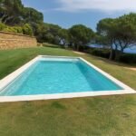 Piscina 9x4 de fibra con playa Varadero95