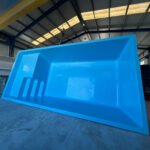 piscina prefabricada con playa Mikonos32