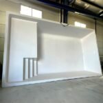 piscina prefabricada con playa Mikonos39 en blanco