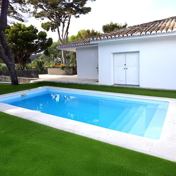 Piscina de fibra moderna 7×3 con escaleras Cadaqués75 Piscina de fibra moderna 7×3 con escaleras Cadaqués75