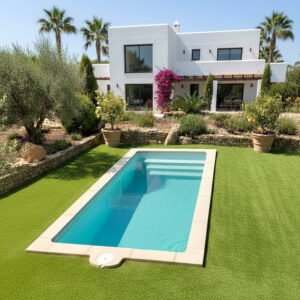 Piscina de fibra 4x2 Marlene40 en jardin moderno